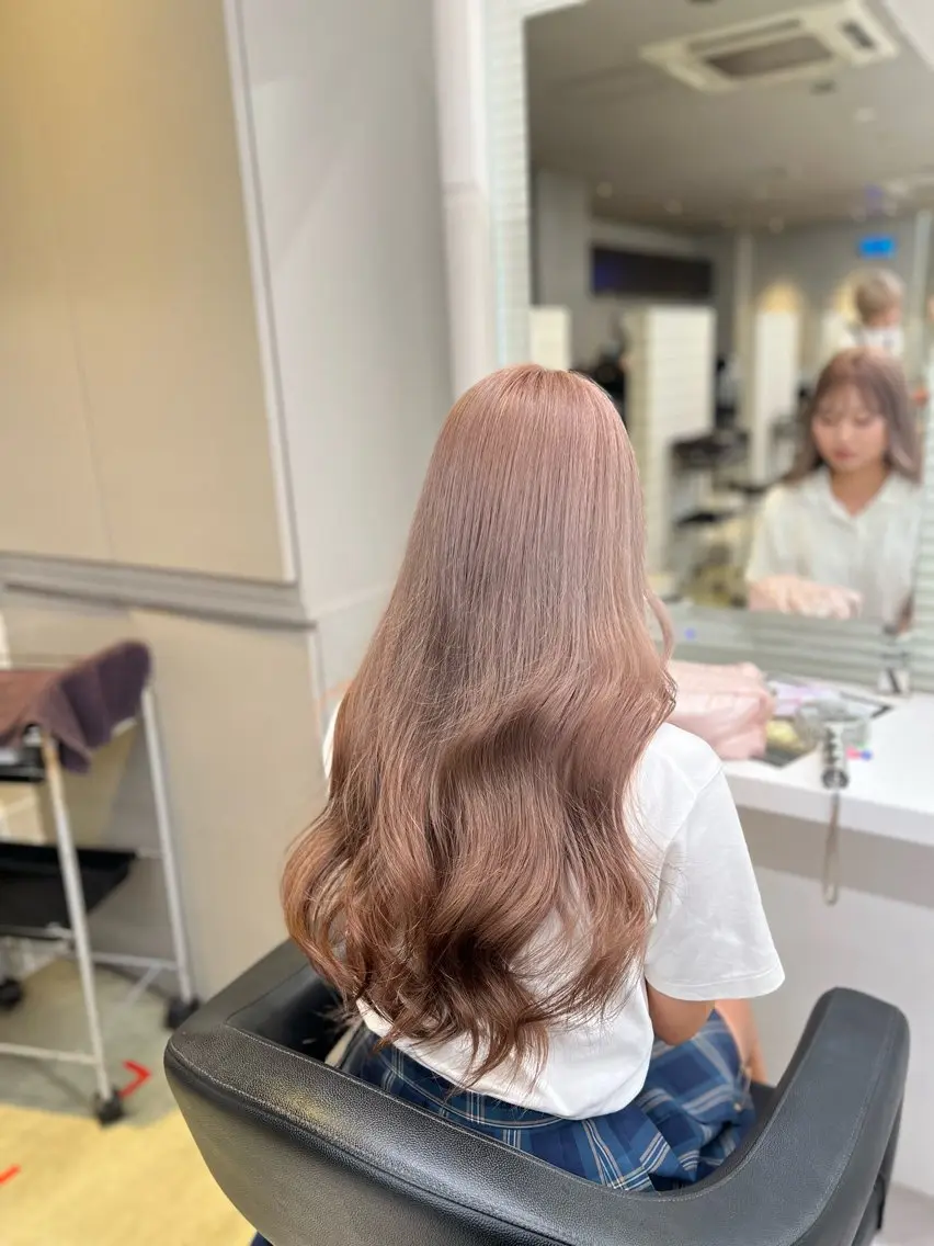 ロング カラー ヘアアレンジ カット ヘアカラー トリートメント ヘッドスパ ヘアセット 💍透明感×韓流ハイ トーン💍RYUTAのヘアスタイル