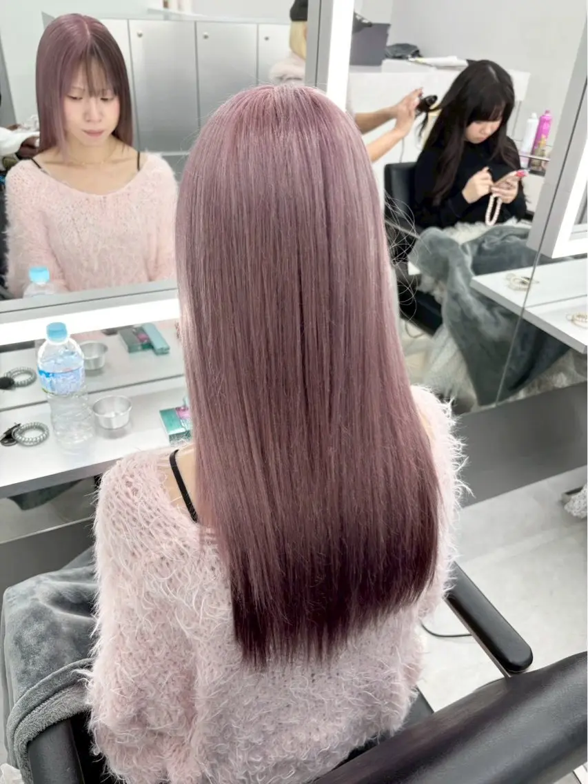 ロング ヘアカラー TACE AYANOのヘアスタイル