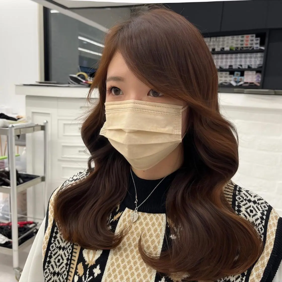 セミロング カラー パーマ ヘアアレンジ 結婚式・ブライダル アッシュ ベージュカラー 黒髪 ブリーチ 韓国ヘア×2way 🇰🇷和知拓郎のヘアスタイル