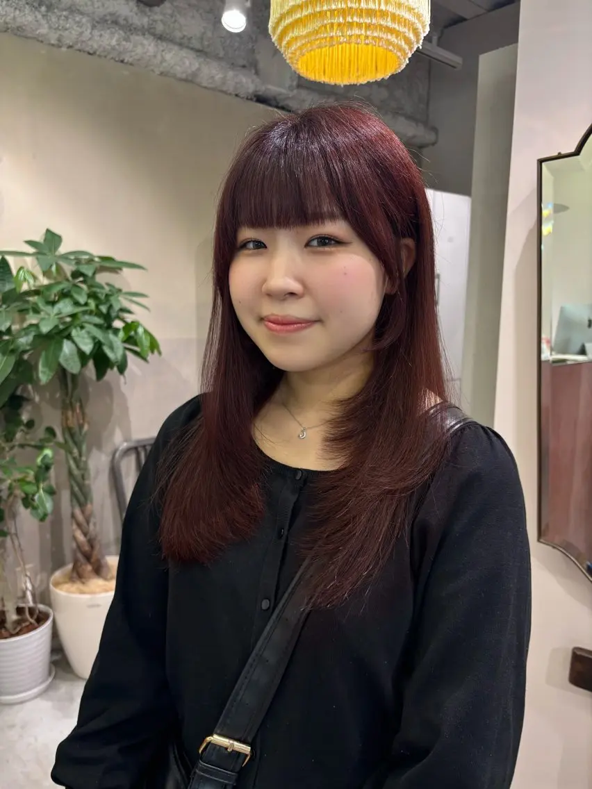 ロング ヘアカラー 湯浅 あや果のヘアスタイル