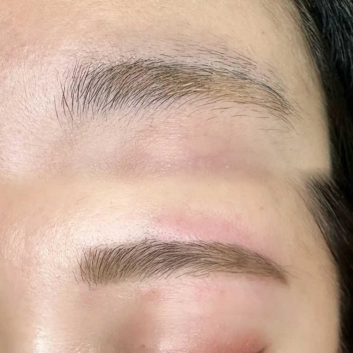 レディース美眉アイブロウ（シートワックス、間引き、眉メイク込）の写真