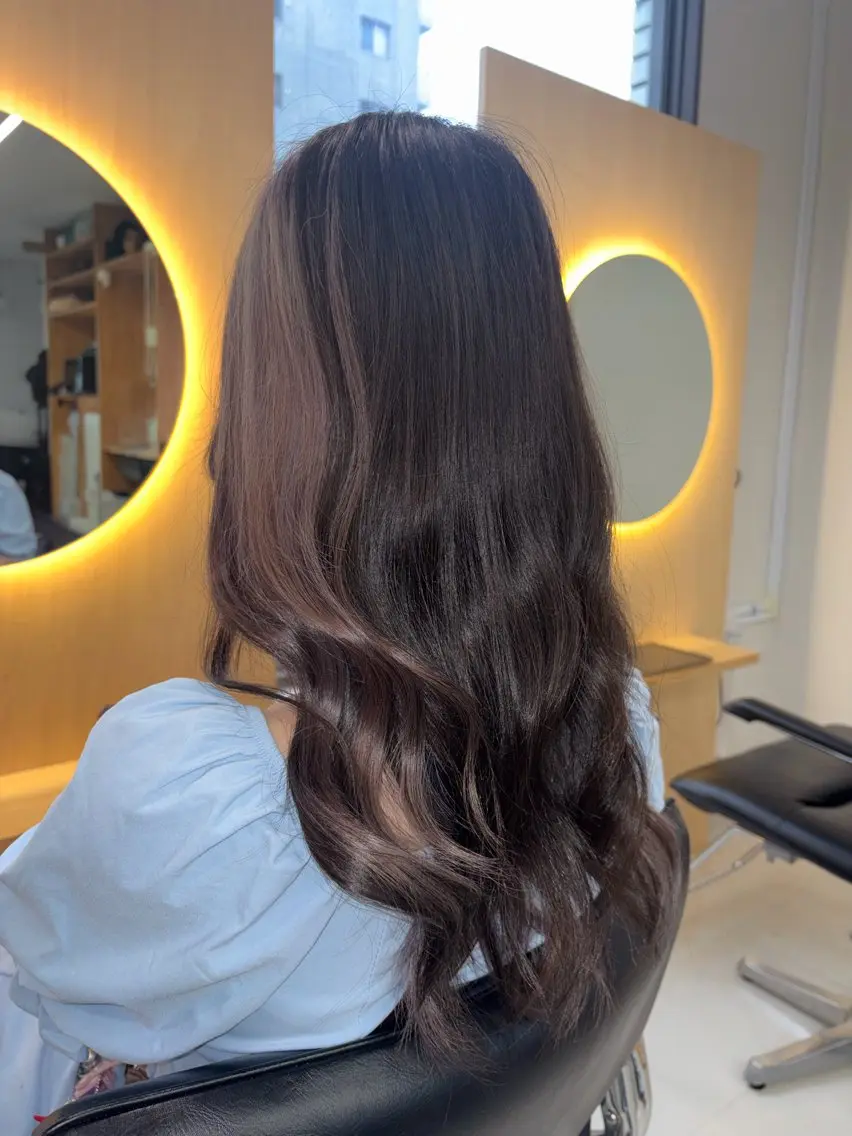 ロング カット パーマ elk. SALA🫧のヘアスタイル