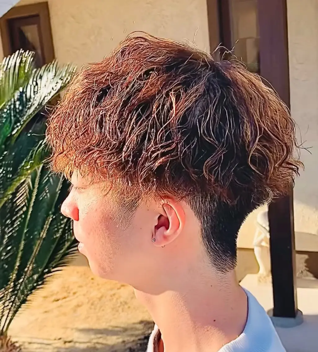 メンズ メンズハイライト メンズメッシュ カット ヘアカラー パーマ 罍旬太郎 💈メンズ特化💈のヘアスタイル
