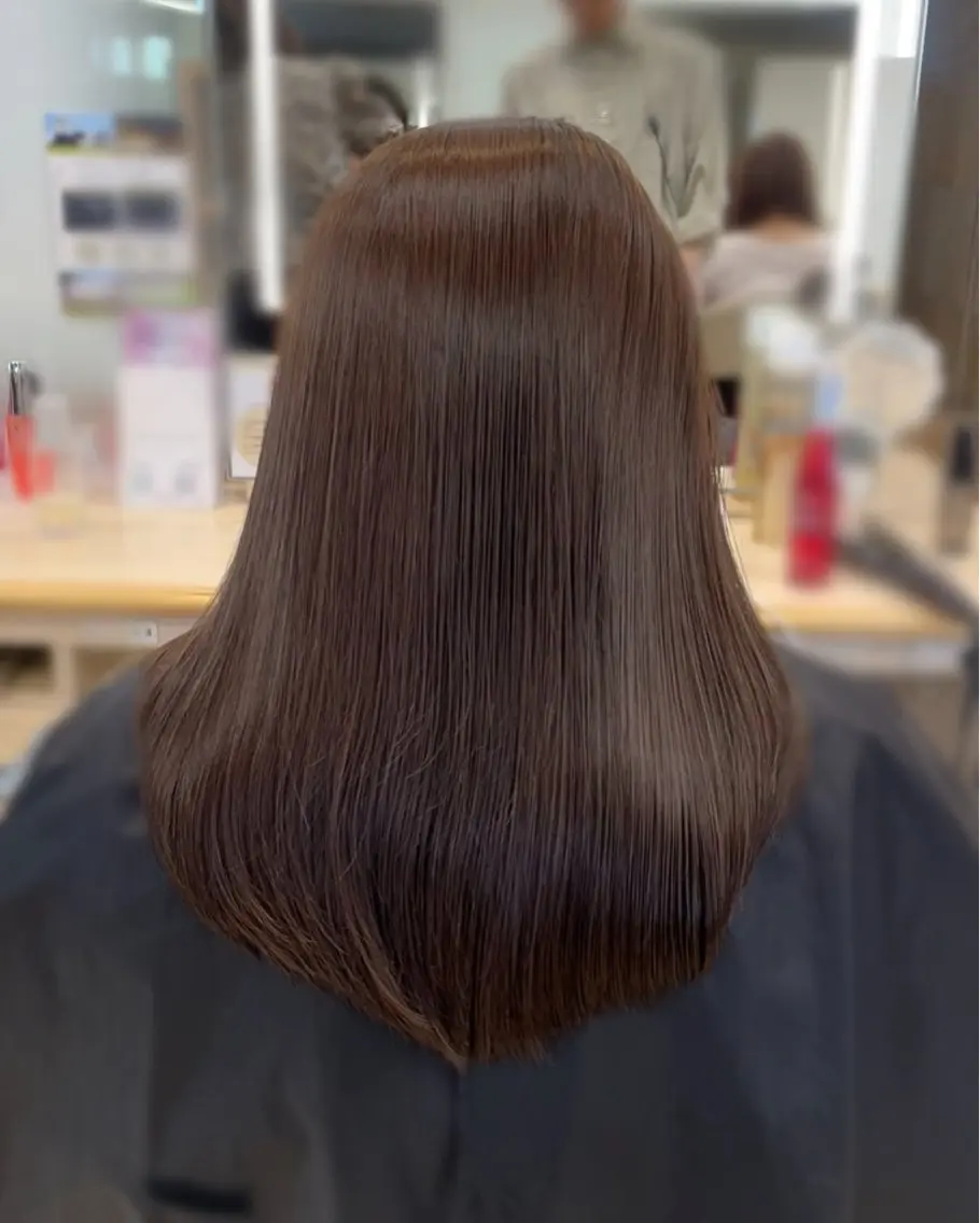 ロング カラー シャドウパーマ／骨格 矯正カット　トモキのヘアスタイル