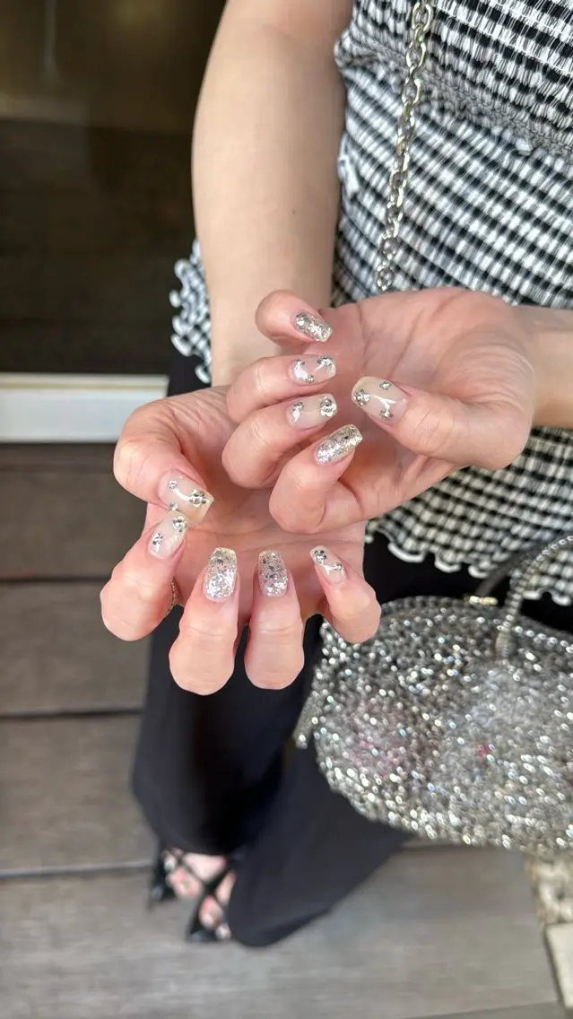ネイル フラッシュネイル フラッシュマグ フットネイル フレンチネイル 韓国ネイル ハンドネイル SAKU nail 作島茜のネイルデザイン
