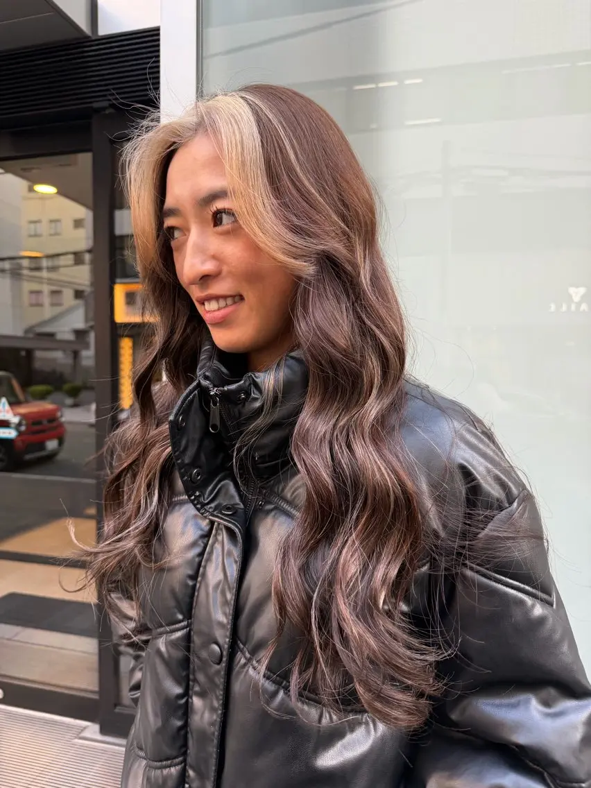 ロング カラー デザインカラー ハイライトカラー ハイライト ヘアカラー 渚音 nanoのヘアスタイル