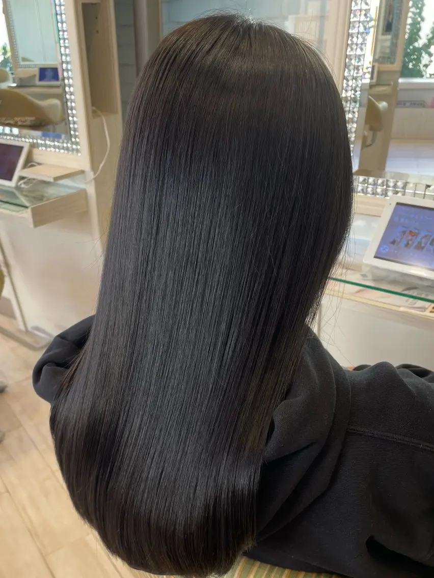 うる艶縮毛矯正＋3ステップトリートメントの写真