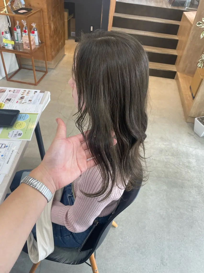セミロング テラダ ユウシン西金沢のヘアスタイル