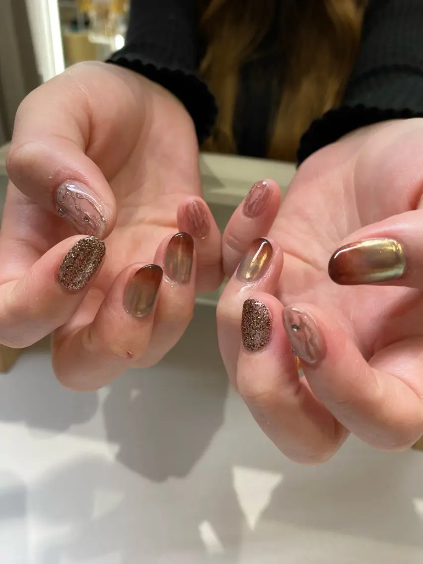 ネイル オーロラネイル マグネットネイル ニュアンスネイル シンプルネイル 春ネイル ハンドネイル 草加ニュアンスネイル 🌚hersのネイルデザイン