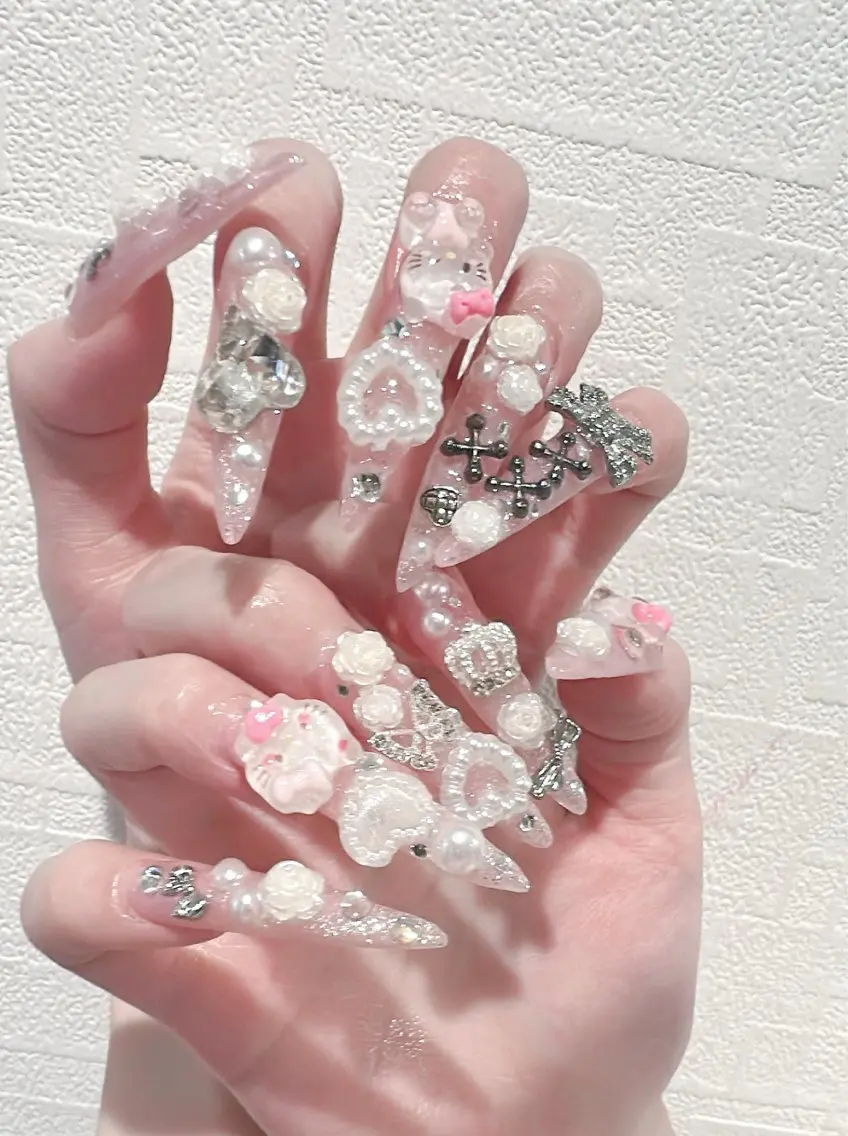ネイル ハンドネイル Luvia harumiのネイルデザイン