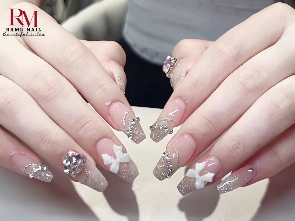 ネイル キラキラネイル マグネットネイル ミラーネイル ピンク 夏ネイル ハンドネイル RAMU Nail 恵比寿店のネイルデザイン