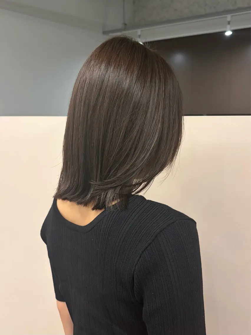 ミディアム ヘアカラー 鍛治 美月稀のヘアスタイル