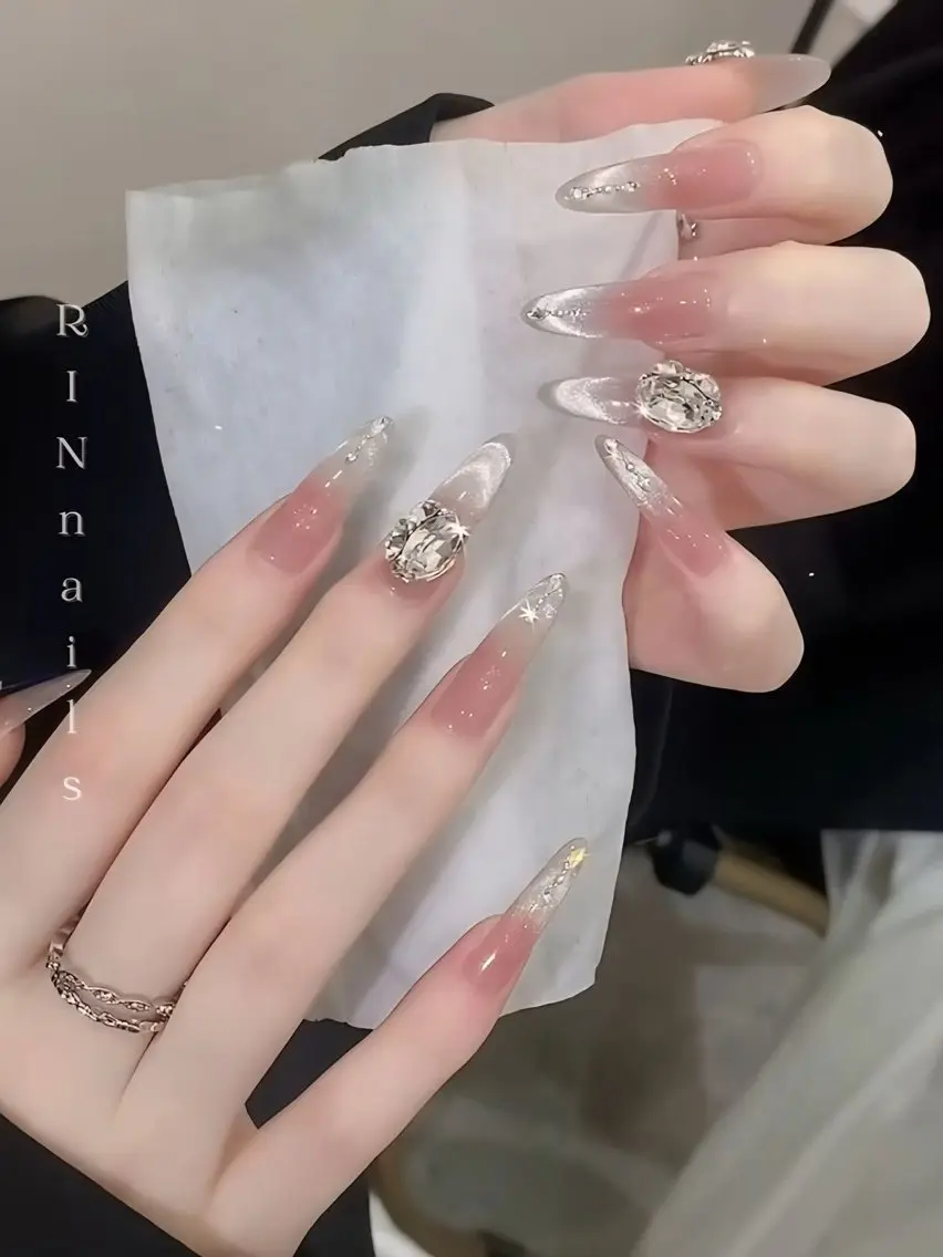 ネイル 韓国ネイル マグネットネイル 持ち込み ハンドネイル Dyo Nail_Royalのネイルデザイン