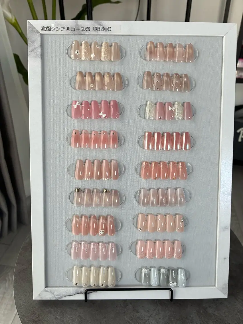 ネイル ハンドネイル フットネイル Rien Salonのネイルデザイン