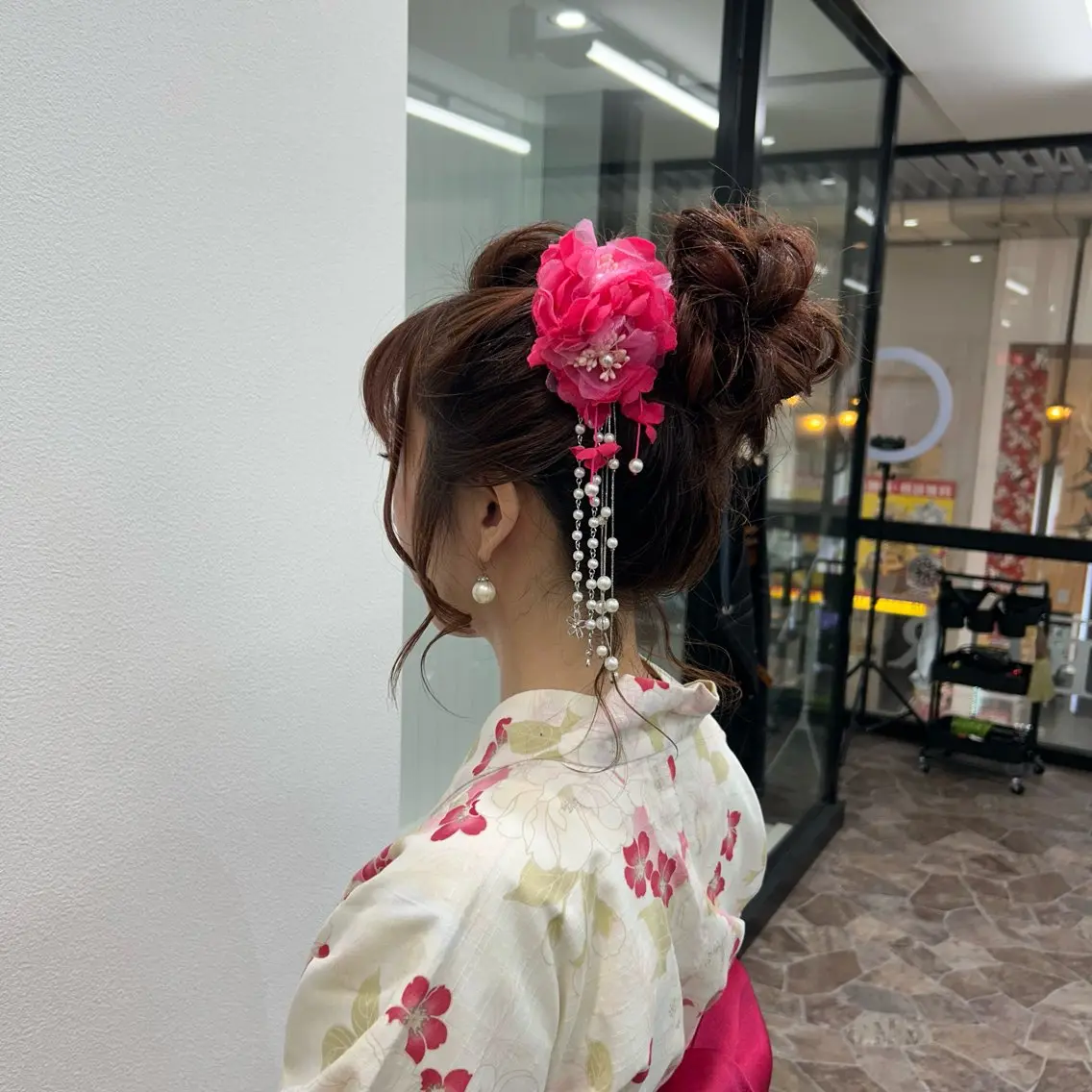 ミディアム ヘアアレンジ お団子ヘア 浴衣 COEUR🧡 山下　優花のヘアスタイル