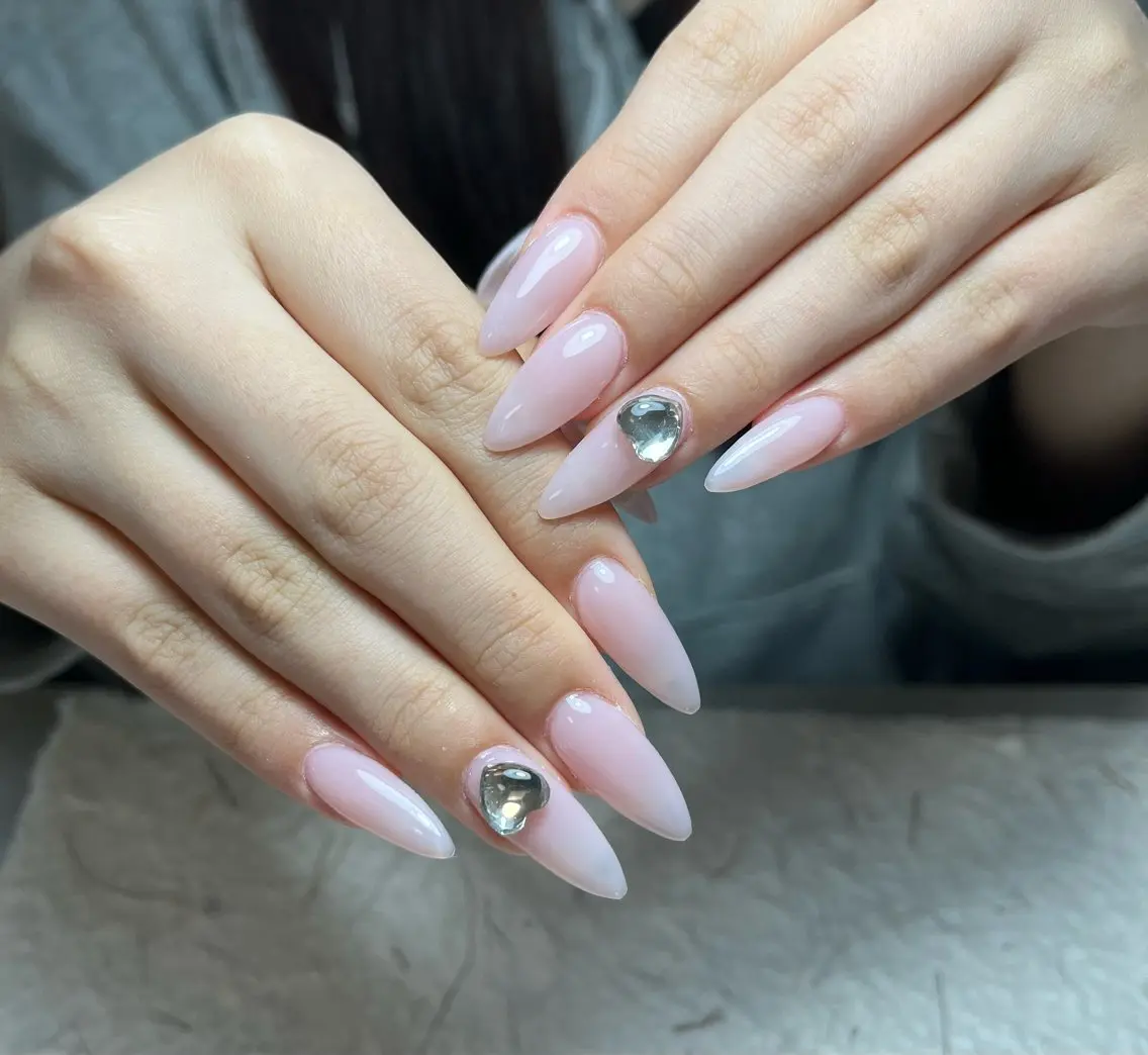 ネイル ハンドネイル 小林 あゆみのネイルデザイン