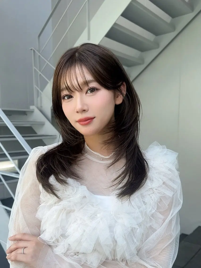 ロング カット ヘアカラー 艶カラー✨レイヤー 𝐚𝐲𝐚𝐤𝐚のヘアスタイル