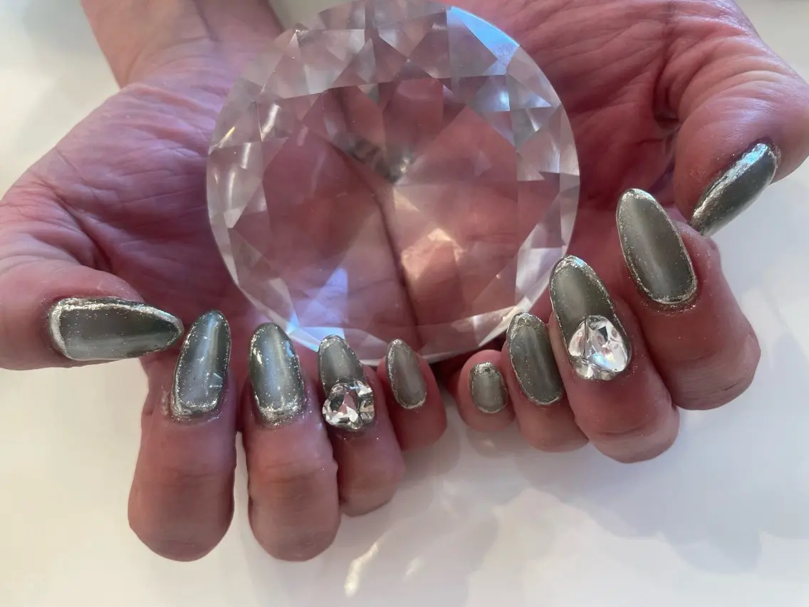 ネイル ♡ビジュール♡ NAIL &まつ毛のマツエク・マツパデザイン