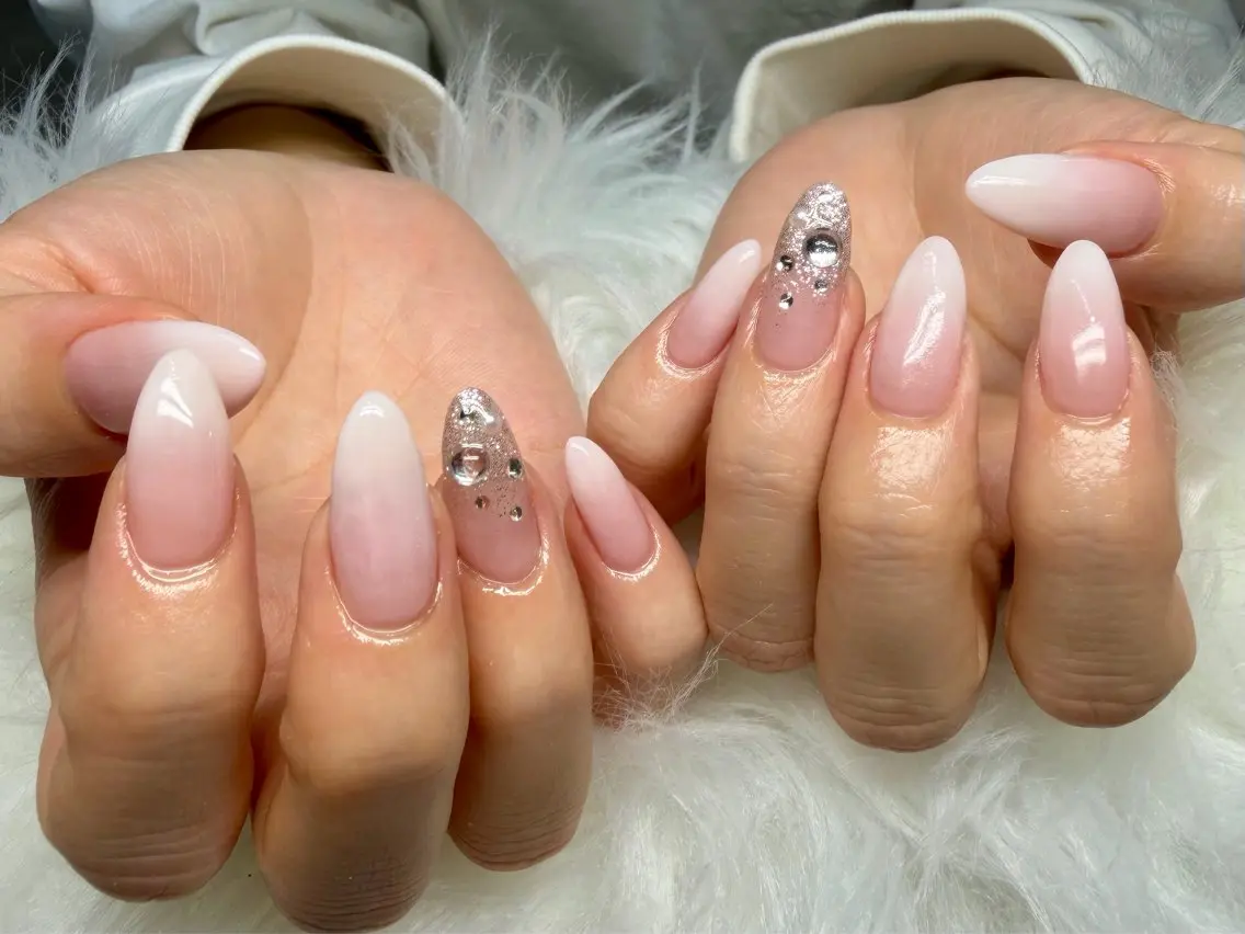 ネイル ハンドネイル Lani Beeのネイルデザイン
