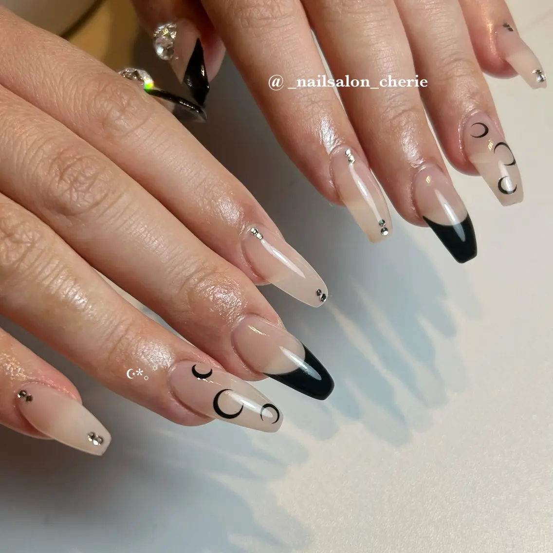 ネイル 長さ出し ハンドネイル nailsalon cherieのネイルデザイン