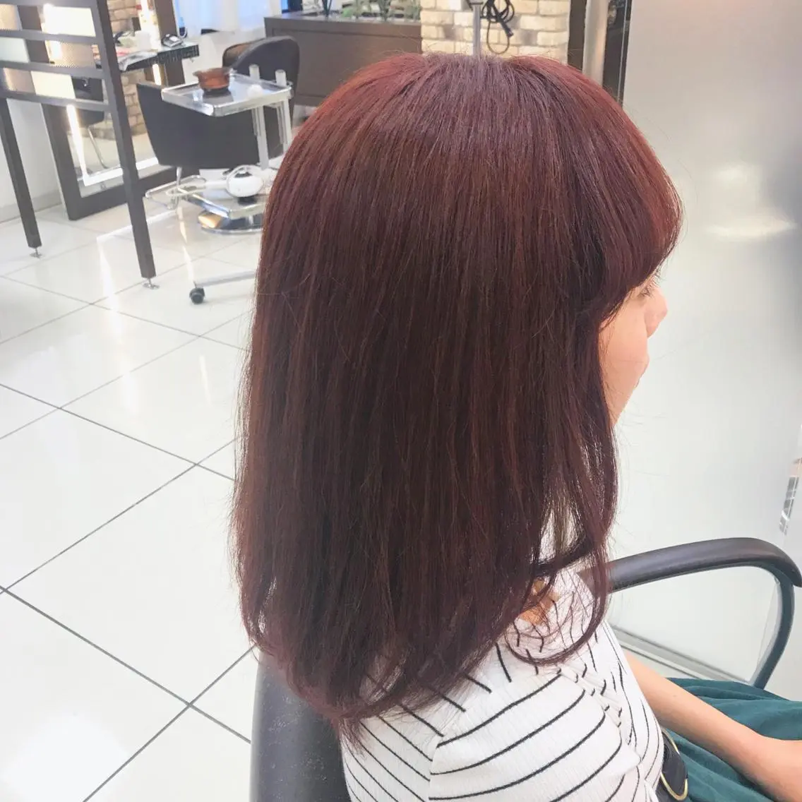 セミロング カラー オレンジ レッドカラー ハロウィン ヘアカラー トリートメント 馴染ませNo.1🧃 エクステ・アレンジのヘアスタイル