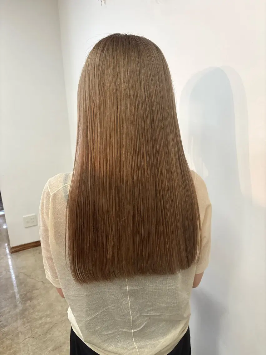 ロング 透明感カラー🫧 高田李胡のヘアスタイル