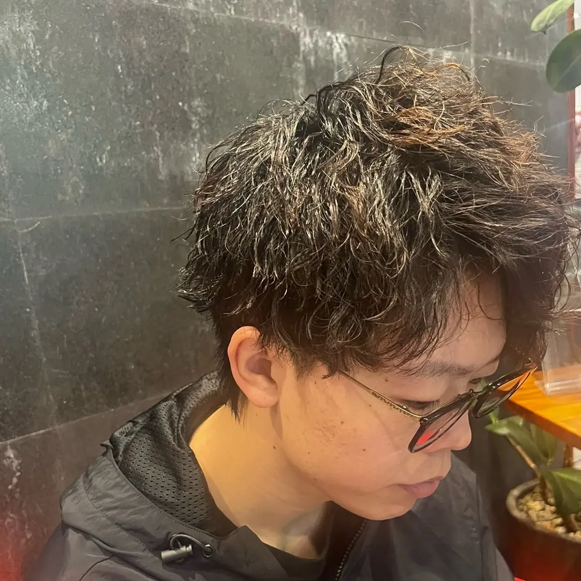 【カット➕ニュアンスパーマ、フェザーパーマ】の写真