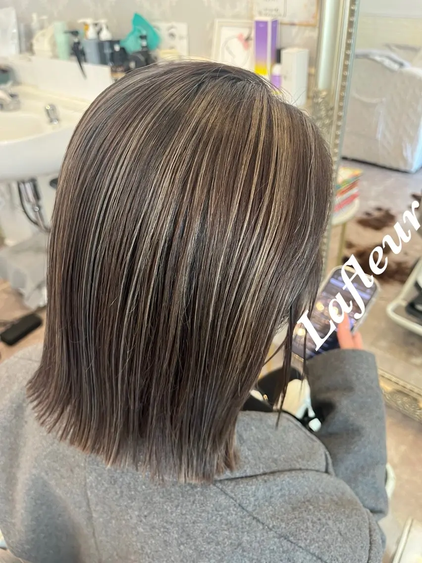 ミディアム ハイライト La.fleur ラ.フルールのヘアスタイル