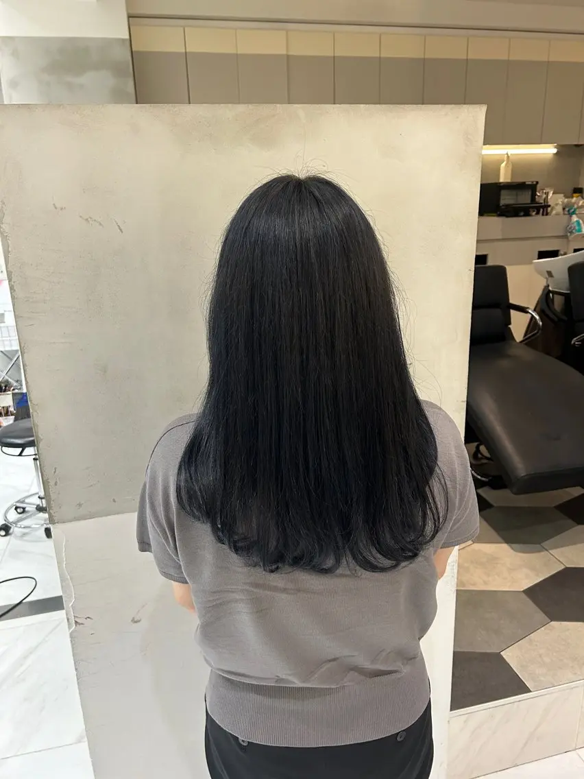 セミロング 似合わせレイヤー 🩶アヤラのヘアスタイル