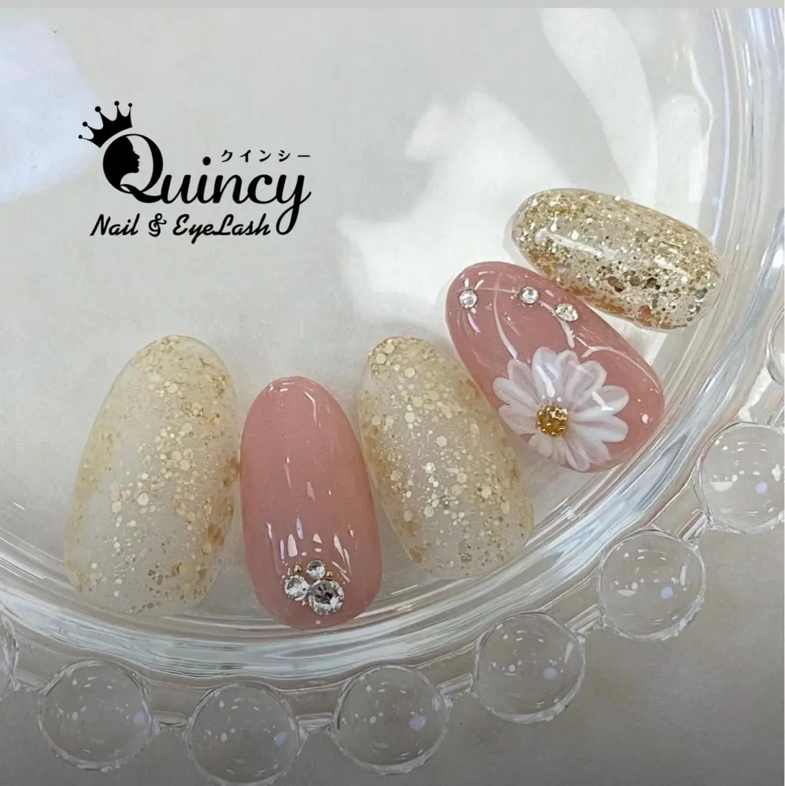 ネイル アートネイル Quincy ネイル&アイラッシュのマツエク・マツパデザイン