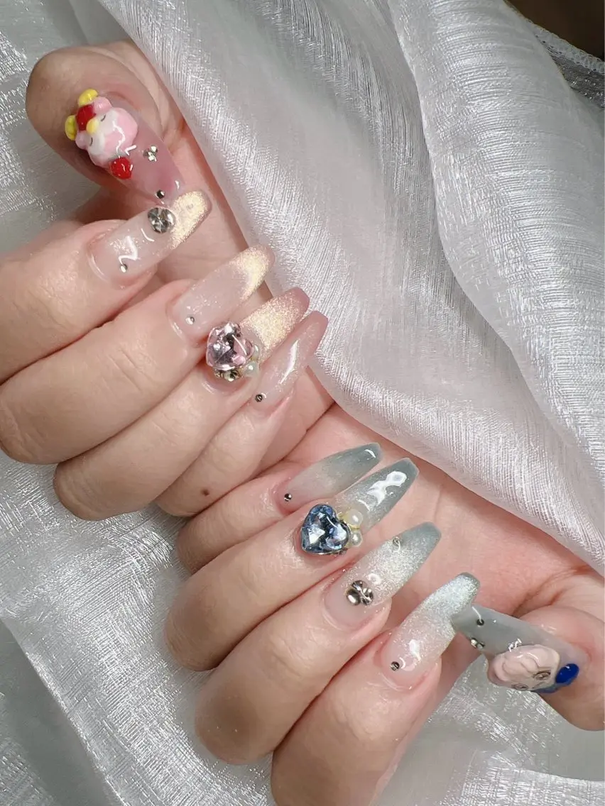 ネイル 長さ出し グラデーション キラキラネイル マグネットネイル ニュアンスネイル Lee Nails チップ長さだし専門店のネイルデザイン