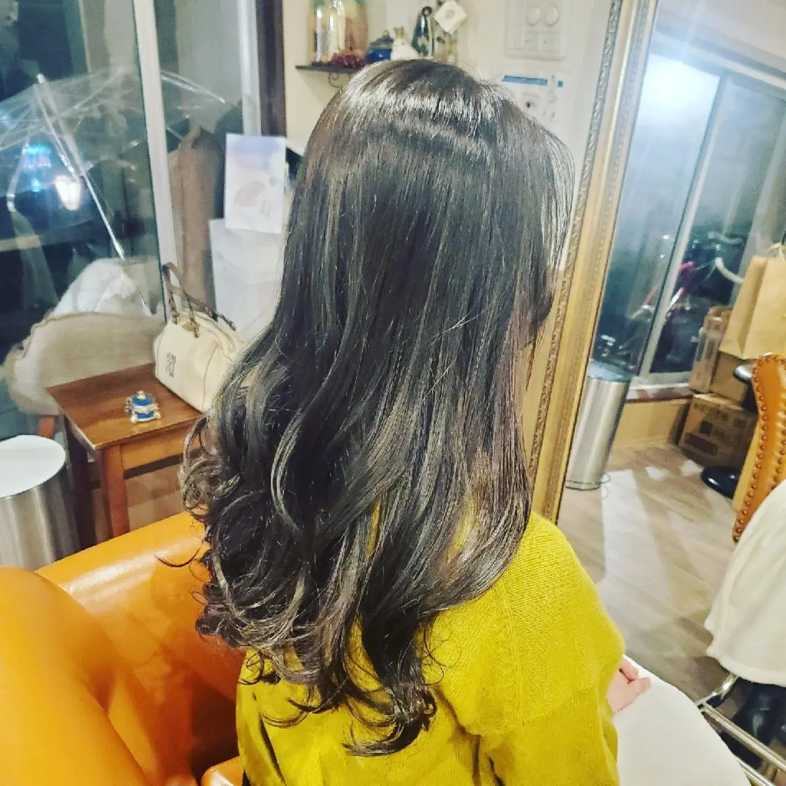カラー ロング アディクシーカラー ブリーチ イルミナカラー 外国人風カラー トリートメント カット ヘアカラー トリートメント spa hair ark 富井直美のヘアスタイル