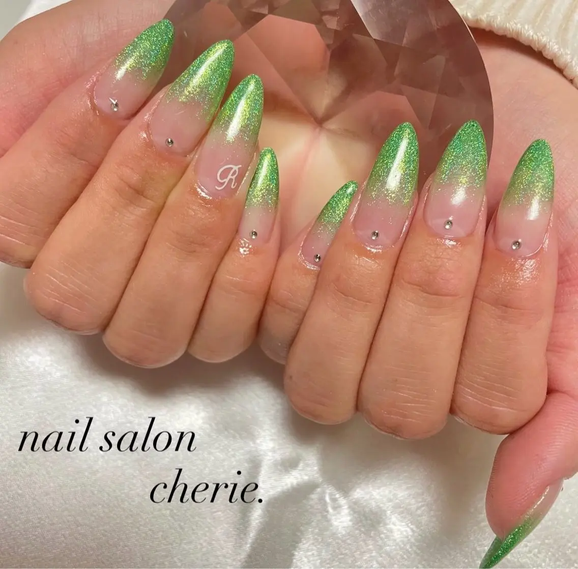 ネイル グラデーション ラメ(グリッター) ラメグラデーション ハンドネイル nail salon cherieのネイルデザイン