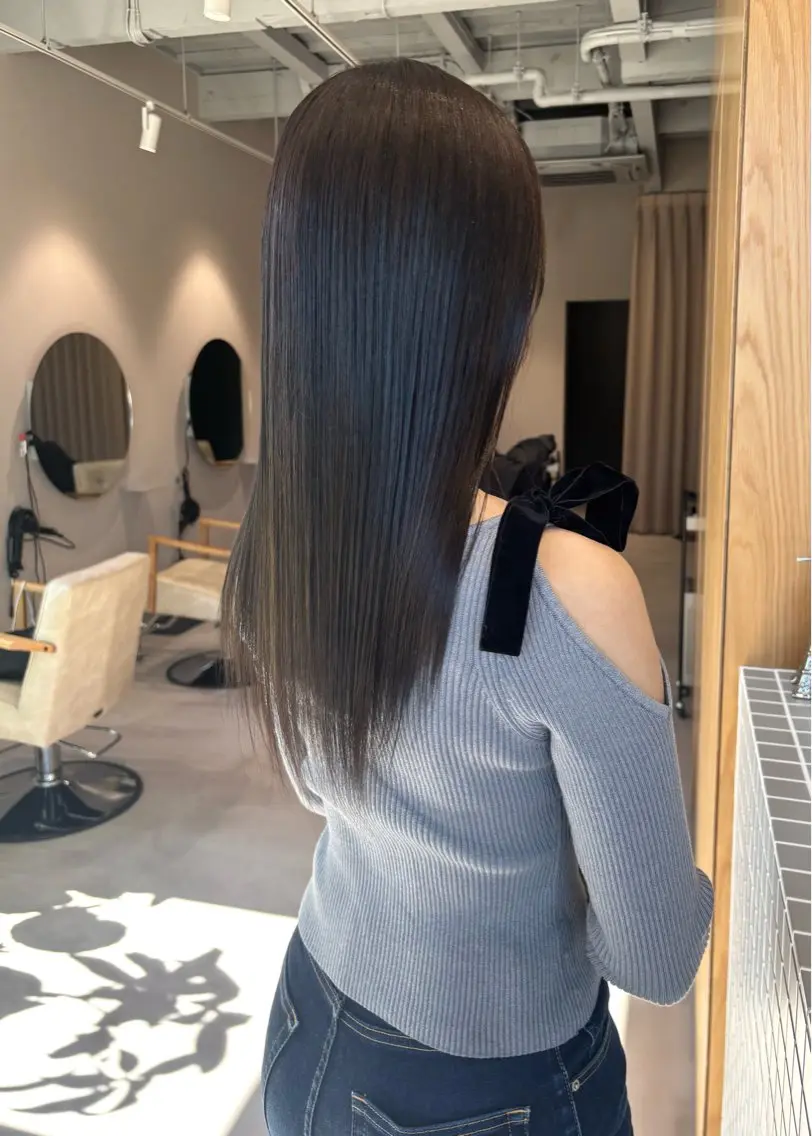 セミロング ヘアカラー 透明感カラーが得意✨ arakawayuaのヘアスタイル