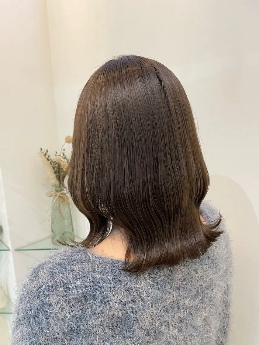 ミディアム カラー カット ヘアカラー トリートメント 髪質改善カラー🤍 エクステ✨君島由実子のヘアスタイル