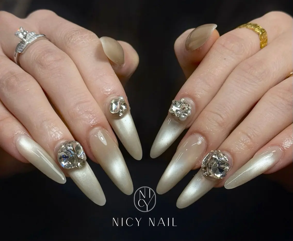 ネイル ハンドネイル NICY NAIL 池袋のネイルデザイン