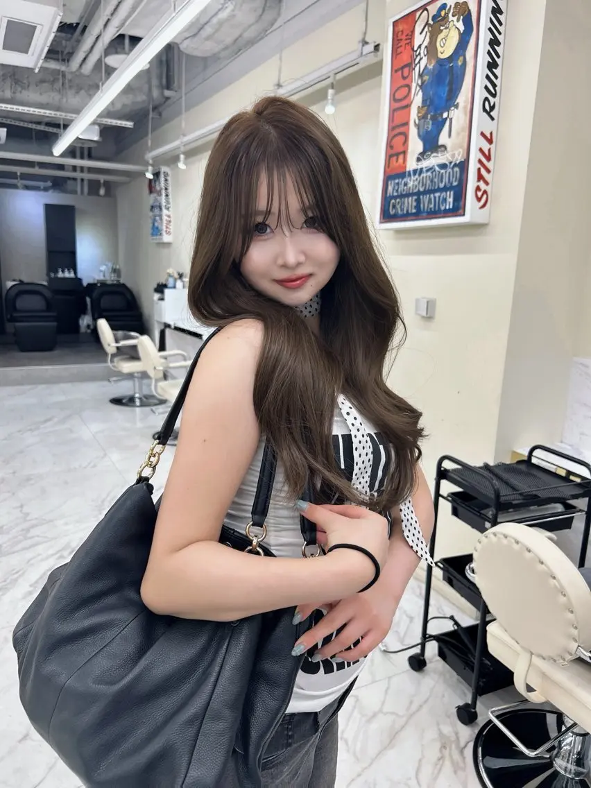ロング カット ヘアカラー hiyori🎀 トレンドレイヤーのヘアスタイル