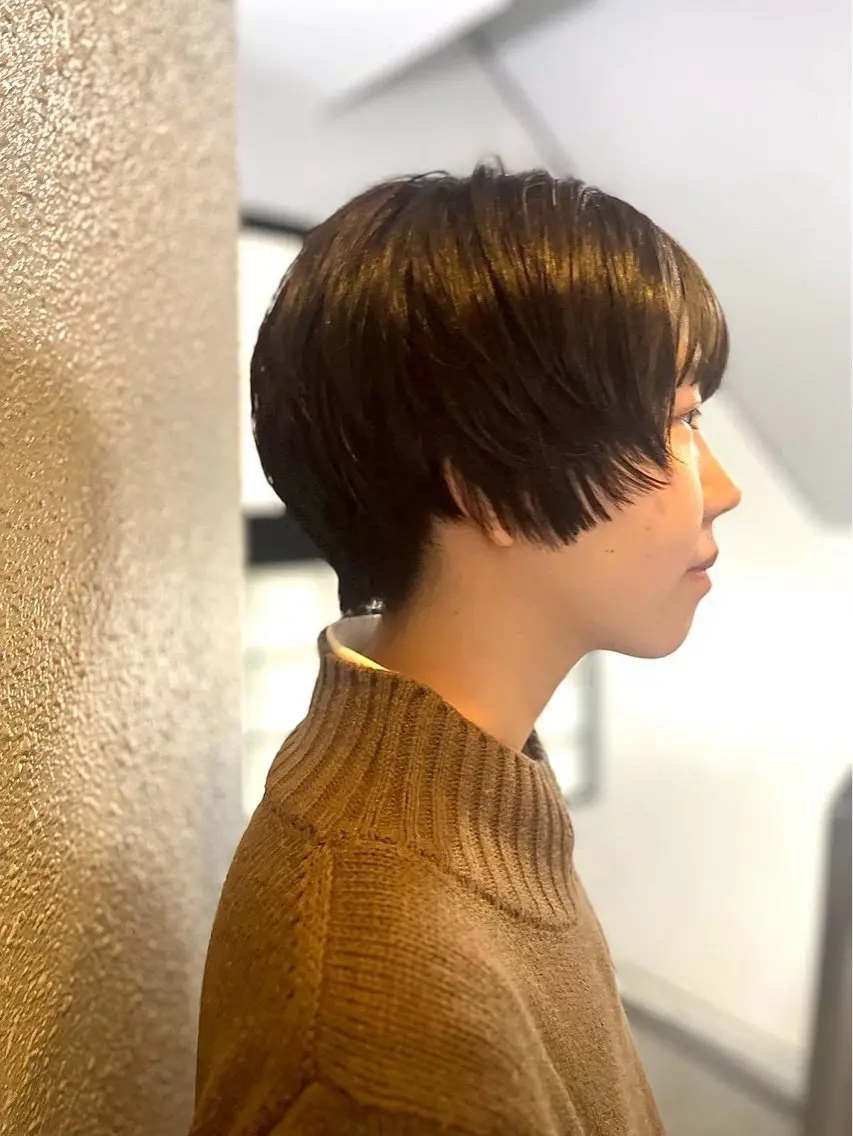 ショート 顔まわりレイヤー レイヤーカット 加藤 麻美のヘアスタイル