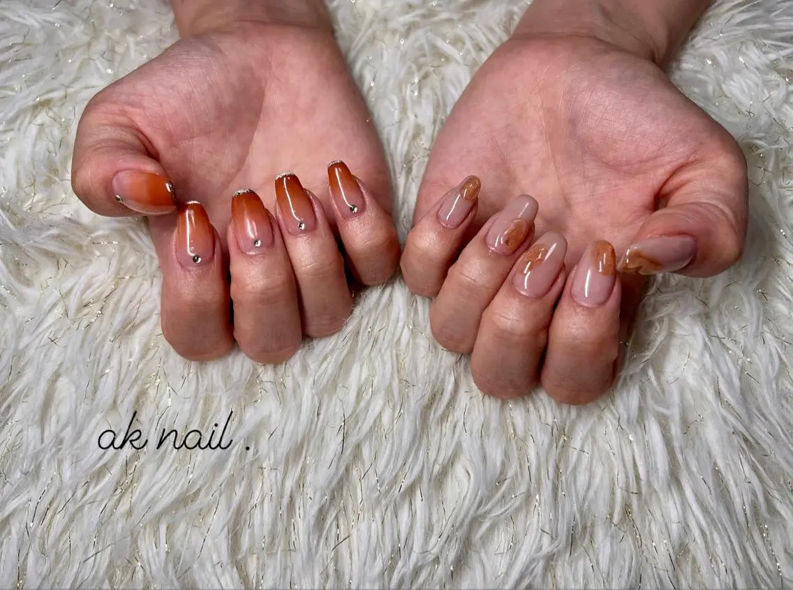 ミディアム ネイル ハンドネイル ak nail .のネイルデザイン