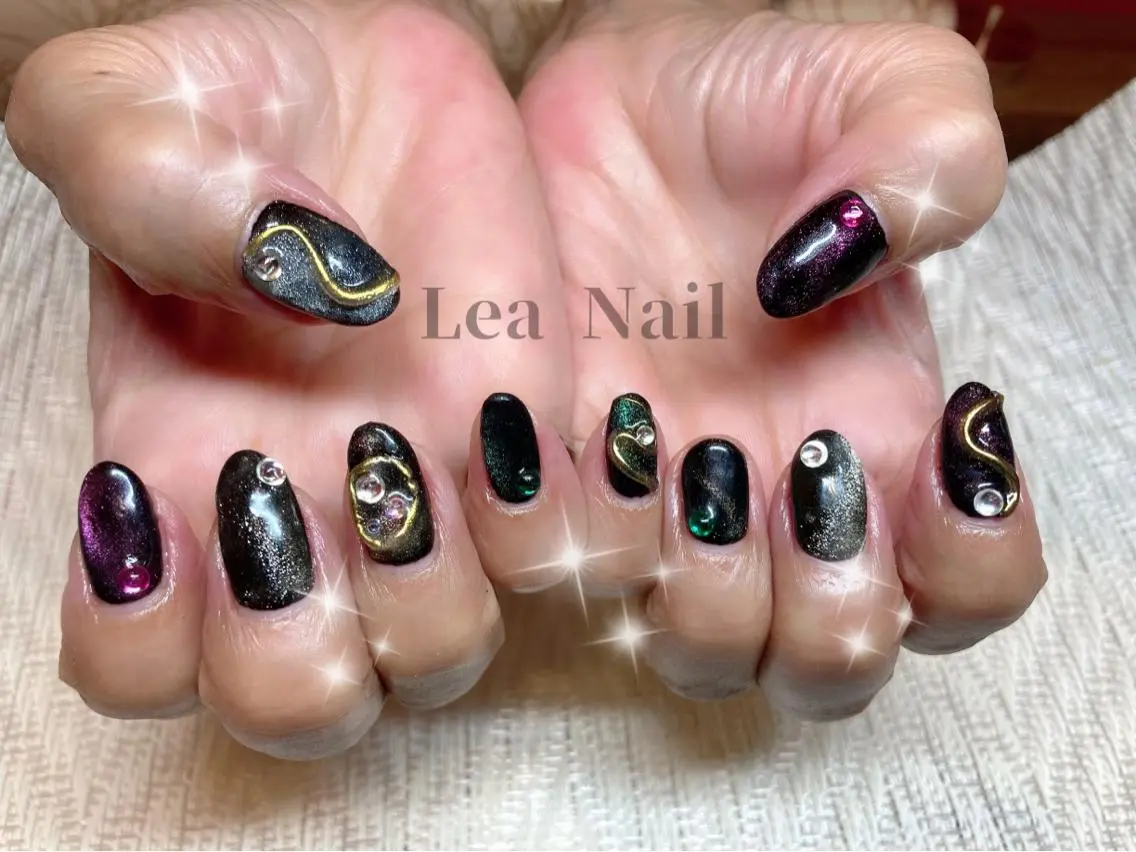 ネイル マグネットネイル Lea Nailのネイルデザイン