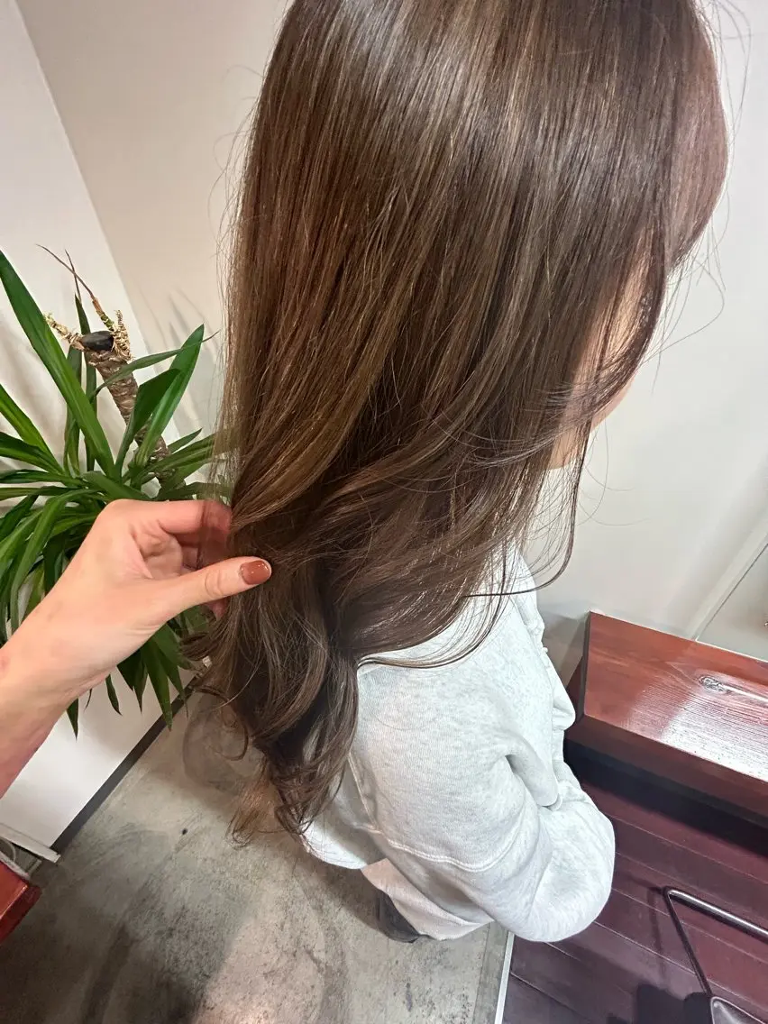ロング Mao 🎀bob Oliveカラー🌿のヘアスタイル