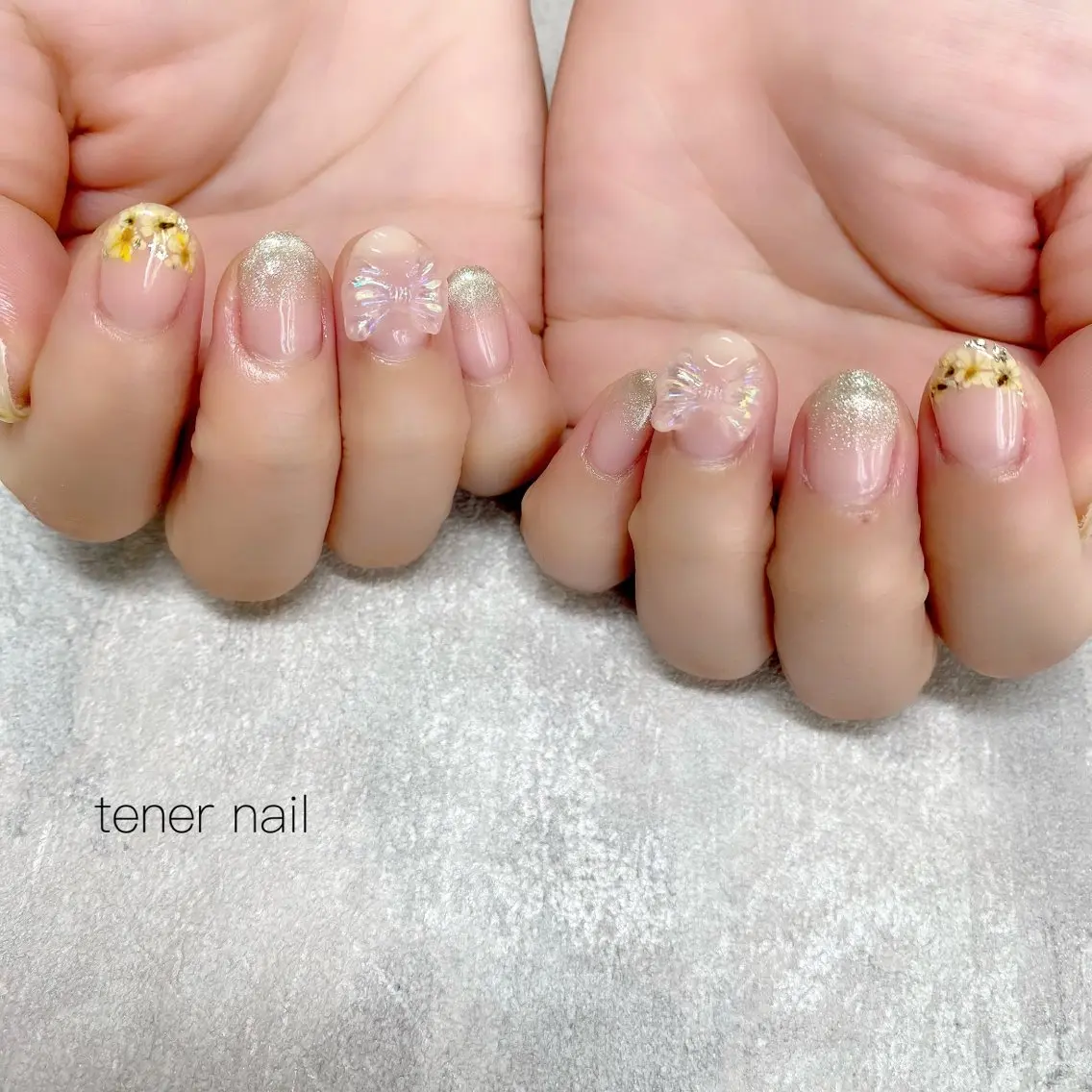 ネイル オーロラネイル フラワーネイル フレンチネイル リボン ハンドネイル テネルネイル tener nailのネイルデザイン
