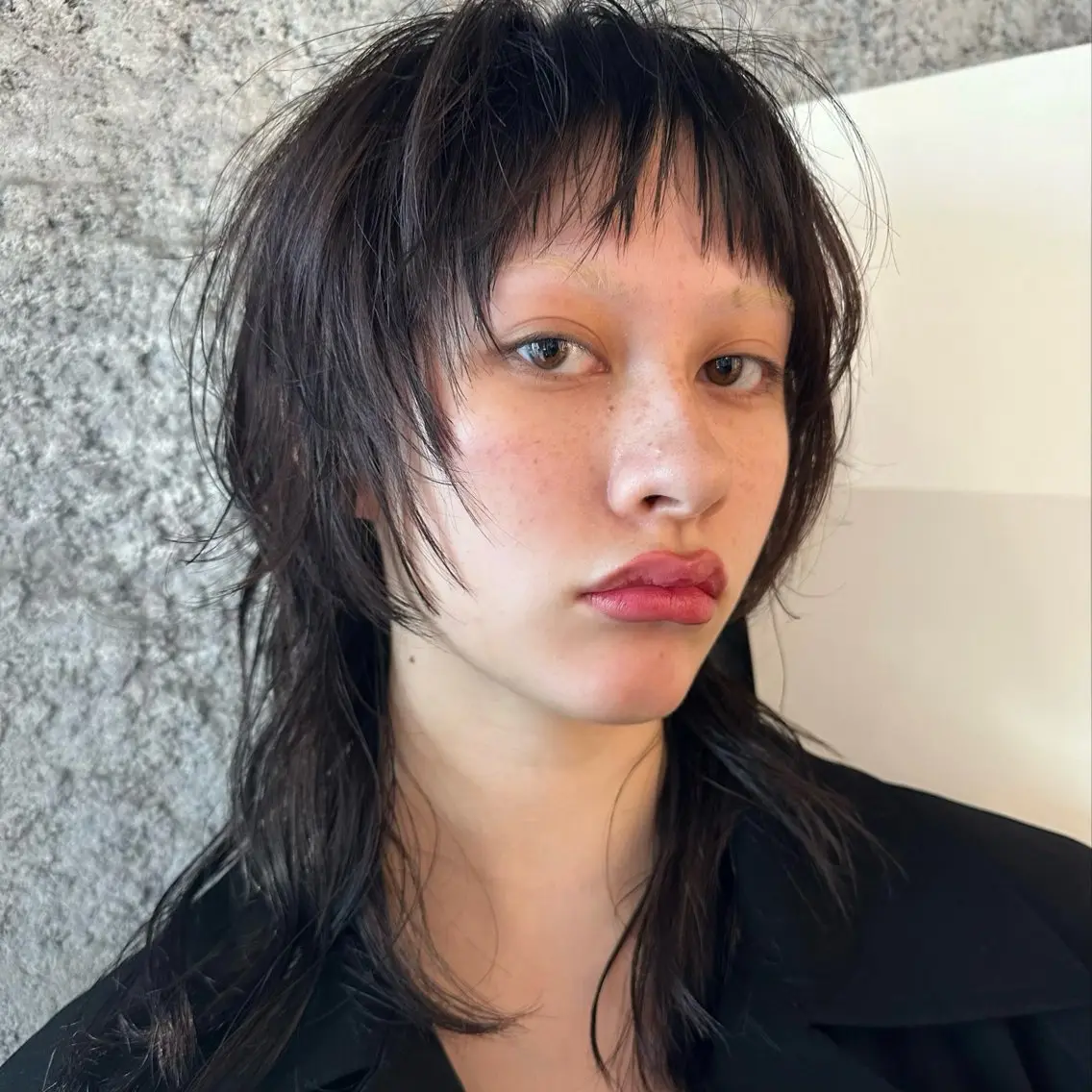 ミディアム レイヤーカット シャギー ウルフカット ﾌﾞﾚｲｽﾞ˚✧₊⁎ ﾚｲﾔｰToriのヘアスタイル