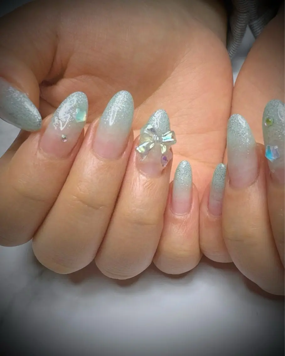 ネイル グラデーション グリーン ラメ(グリッター) ラメグラデーション nail salon minthのネイルデザイン