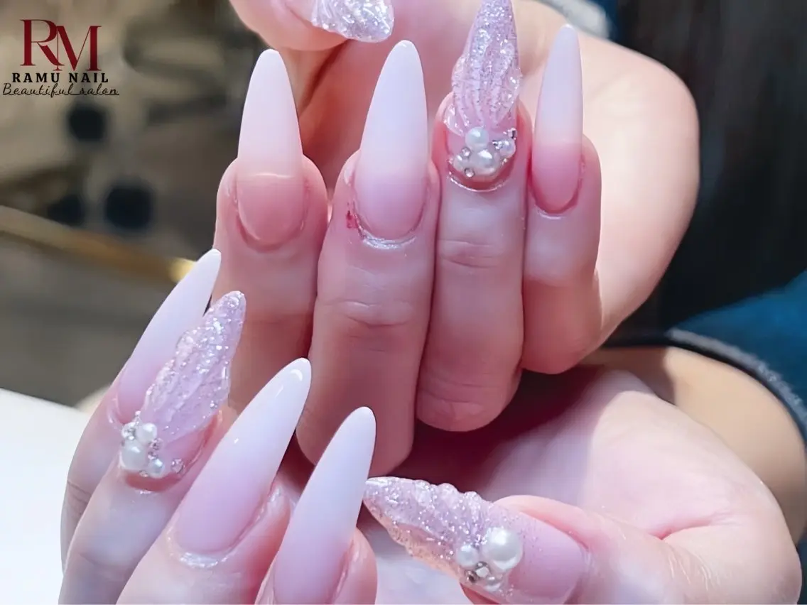 ネイル キラキラネイル マグネットネイル ミラーネイル ピンク 夏ネイル ハンドネイル RAMU Nail 恵比寿店のネイルデザイン