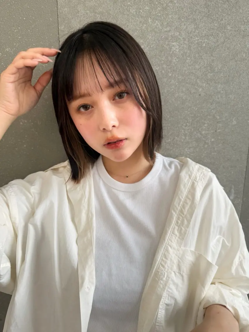 ミディアム カラー ブラウンカラー 透明感カラー ダークブラウン カット ヘアカラー 透明感カラー│ レイヤーヘア中居美樹のヘアスタイル