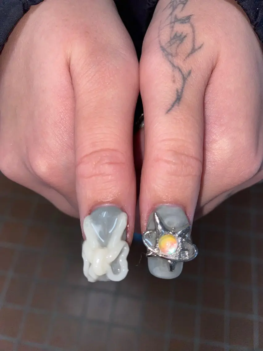 ネイル 個性派🌺推しネイル 💅💞hota🐇のネイルデザイン