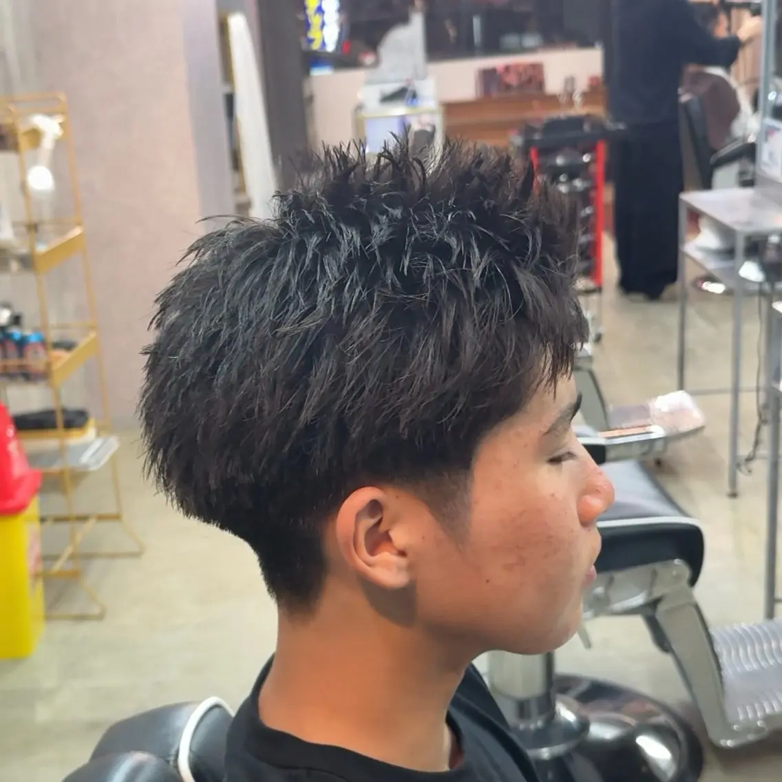 ショート パーマ ヘアアレンジ メンズ MENIN メンズ サロン 望月 涼太のヘアスタイル