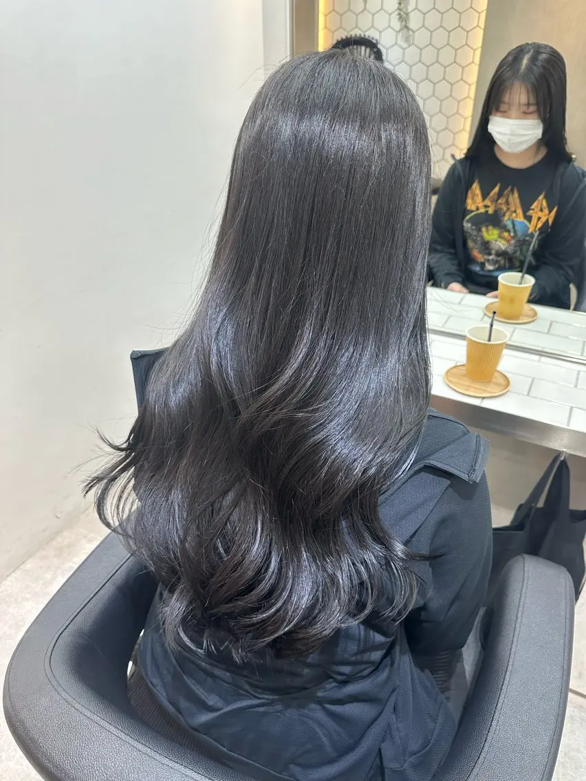 ロング カラー ミディアムレイヤー 添田晃基のヘアスタイル