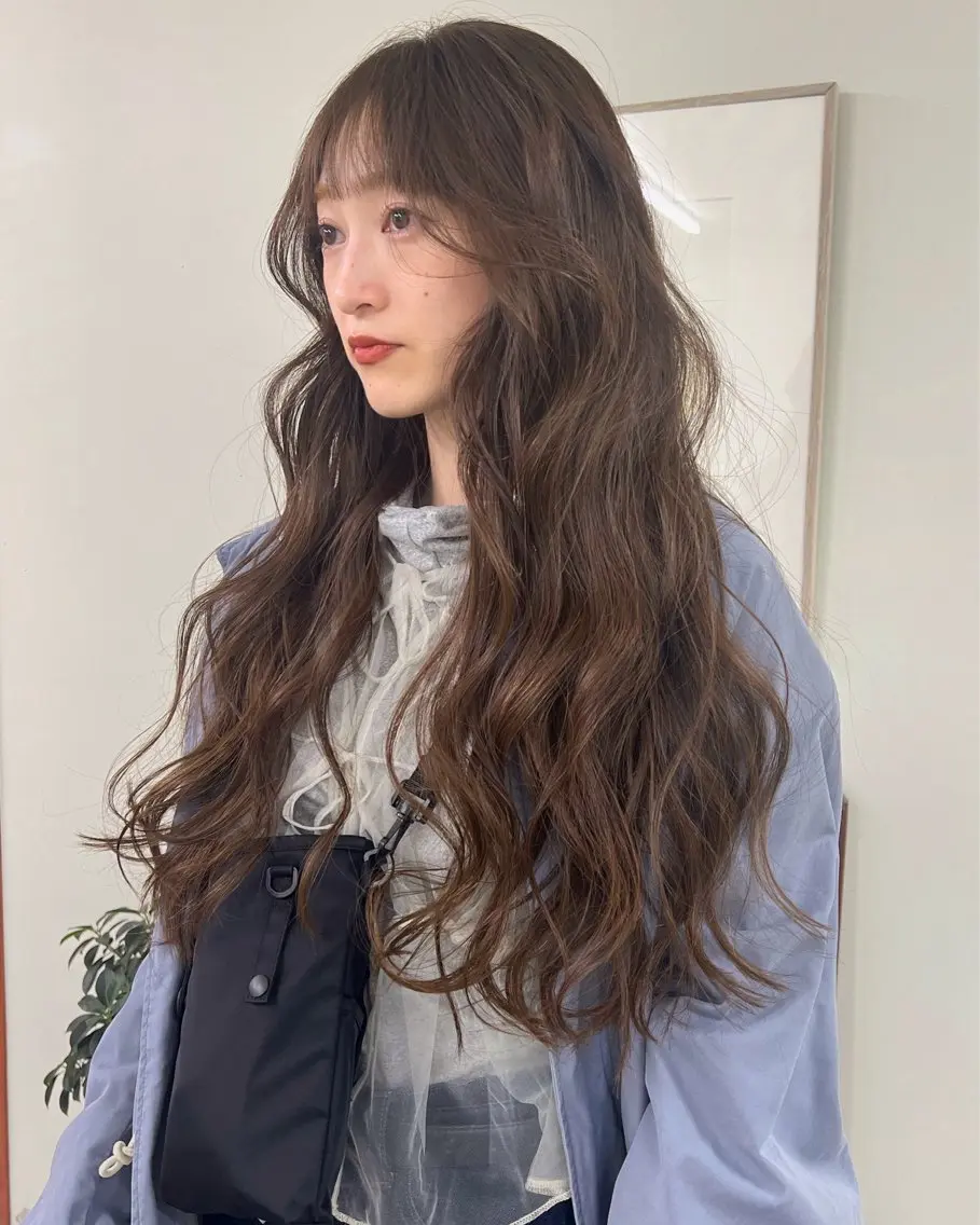 ロング カラー ブリーチ ブリーチなしカラー 小林 美咲のヘアスタイル